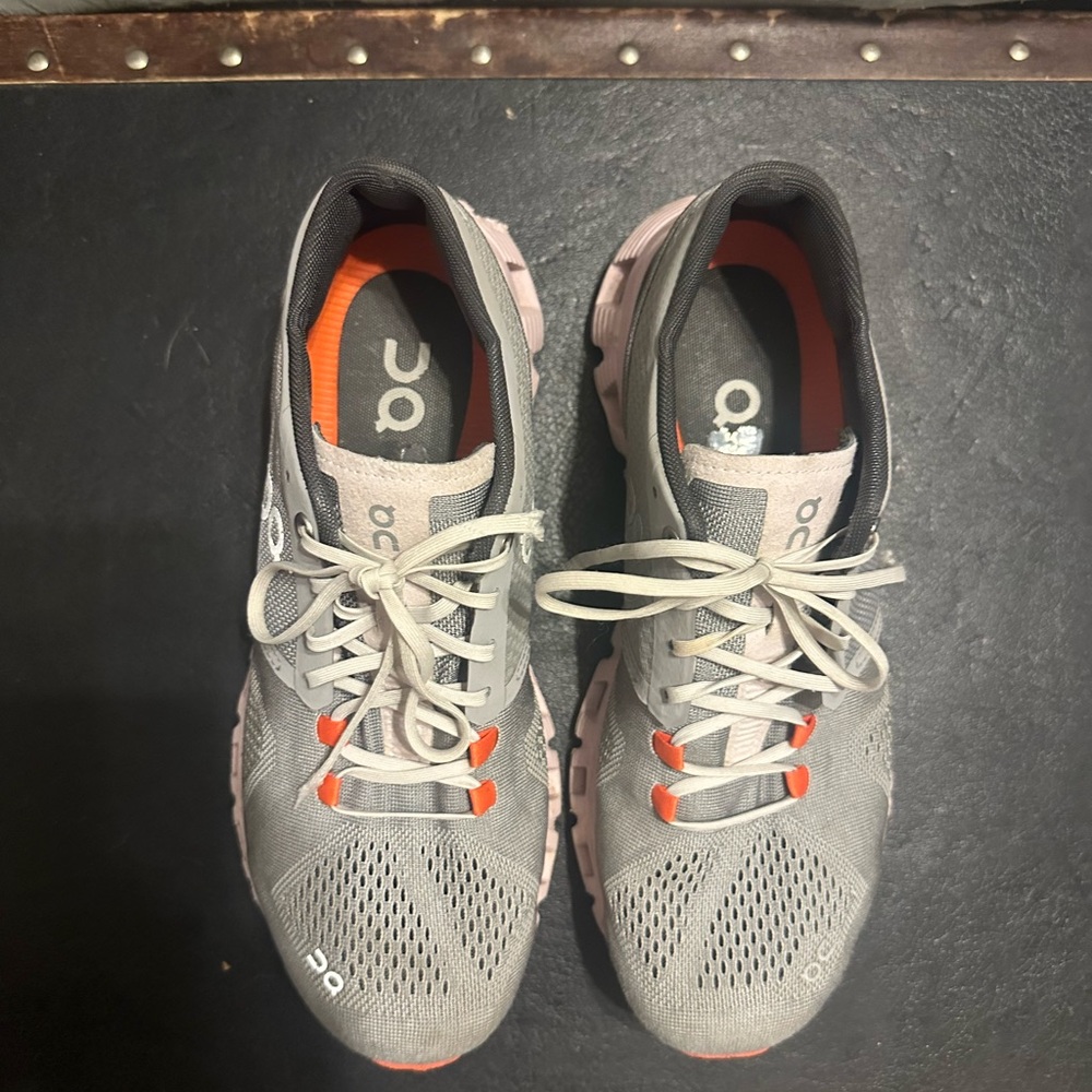 On Running Sneaker - image 3